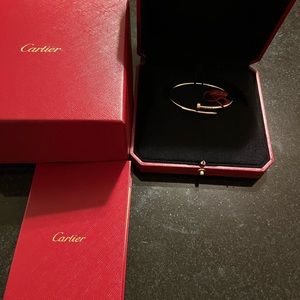 Cartier juste un clou (small) size 17